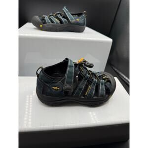 Keen kids water shoes